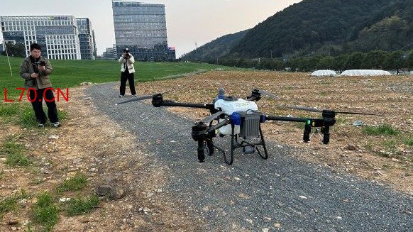 俄称已击落54架飞往莫斯科的无人机