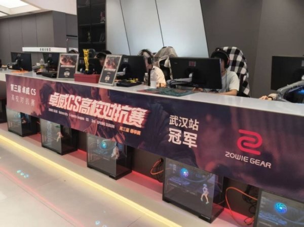 在挫折和挑战中寻求突破 | 卓威CS高校对抗赛战队专访